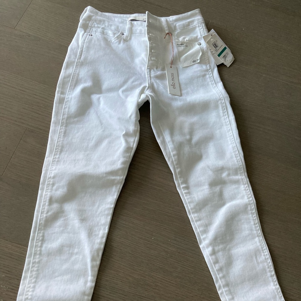 Ella Moss white jeans in super high skinny crop.